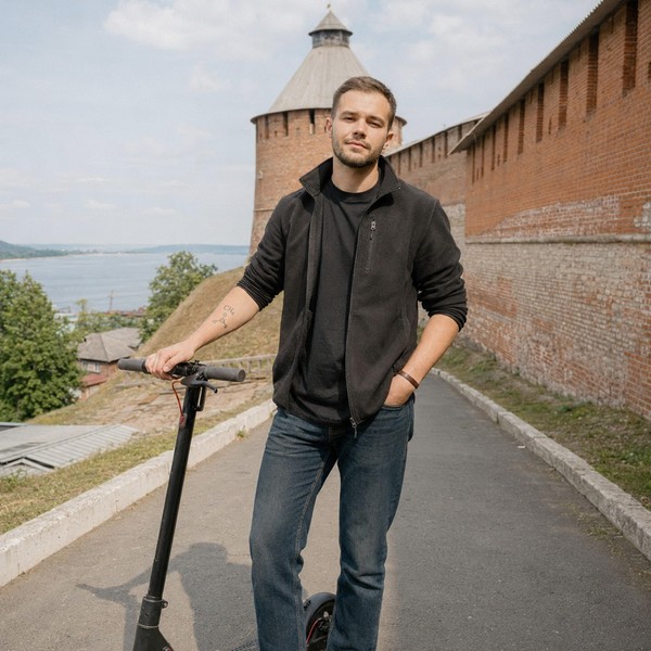 Дмитрий Лапин